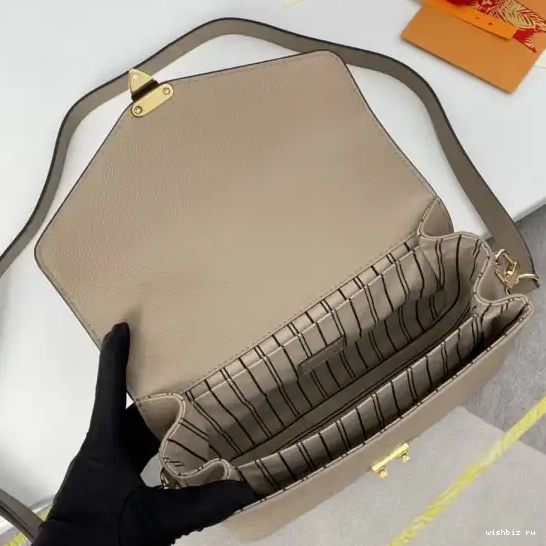 WIS POCHETTE LOUIS MÉTIS VUITTON 0509